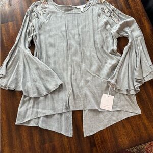 LC Lauren Conrad Light Gray Floral Embroidered Blouse NWT Large